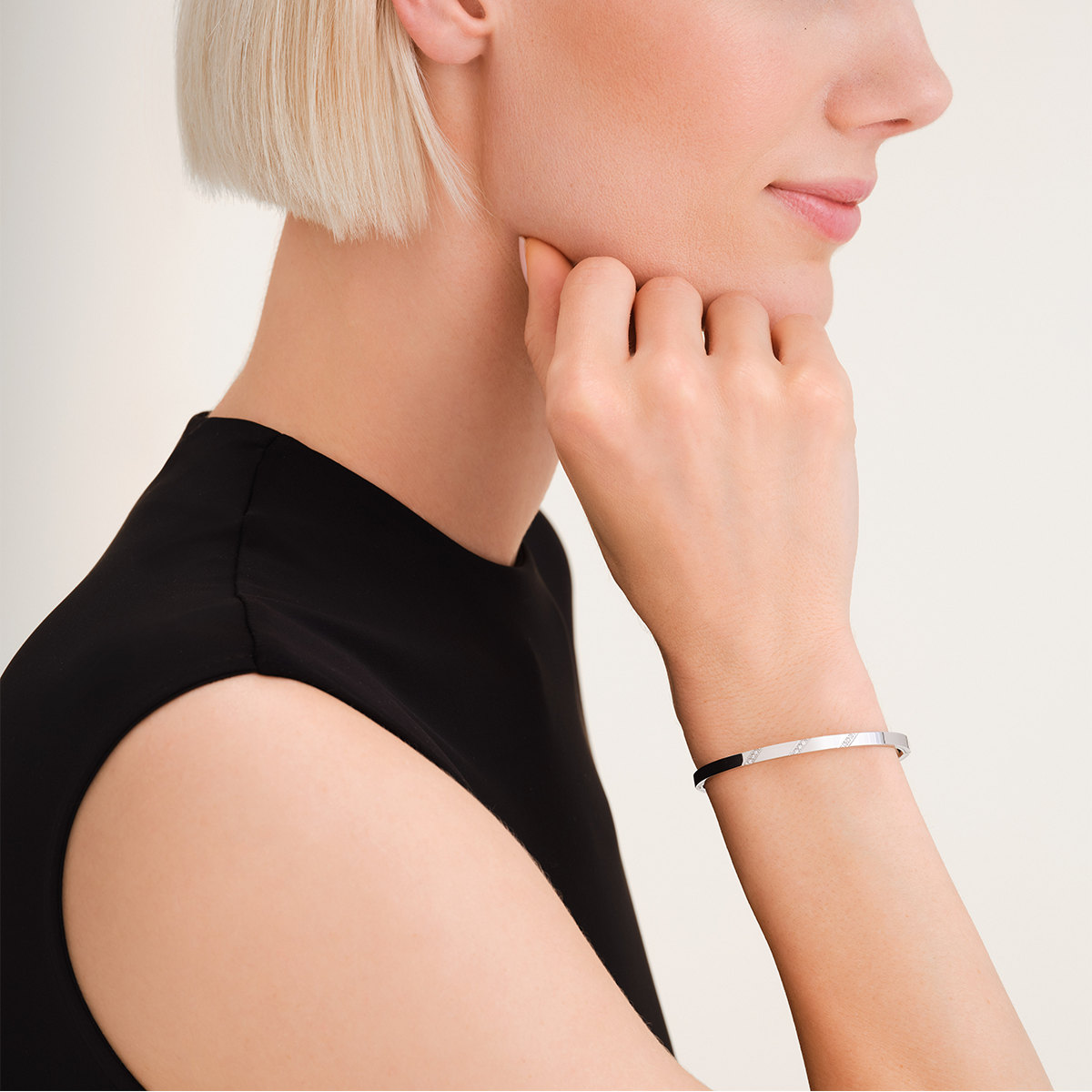 Rosefield Bangle with Lines of Crystals Silver - JBLCS-J1044