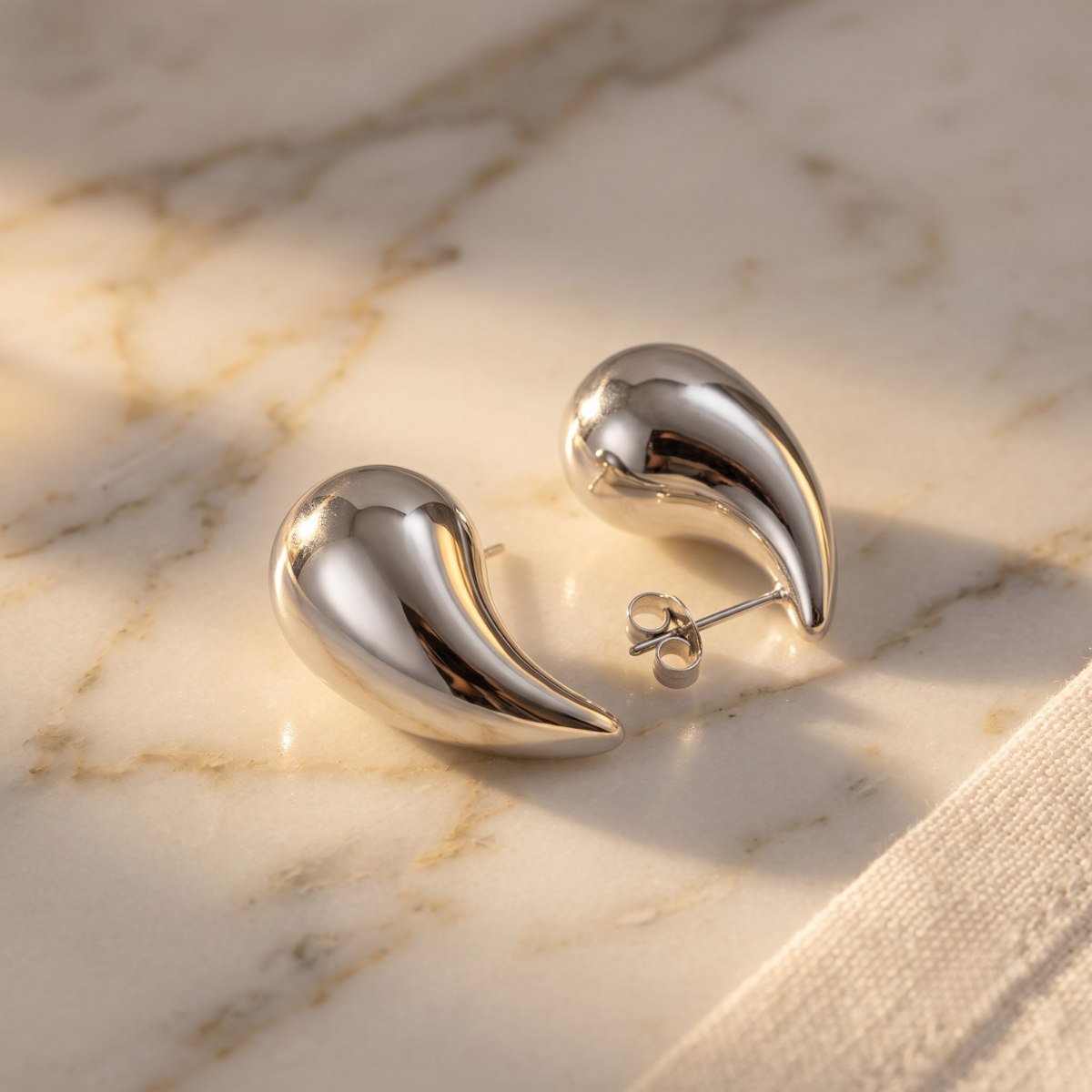 Liu Jo Tear Drop Earrings Pair