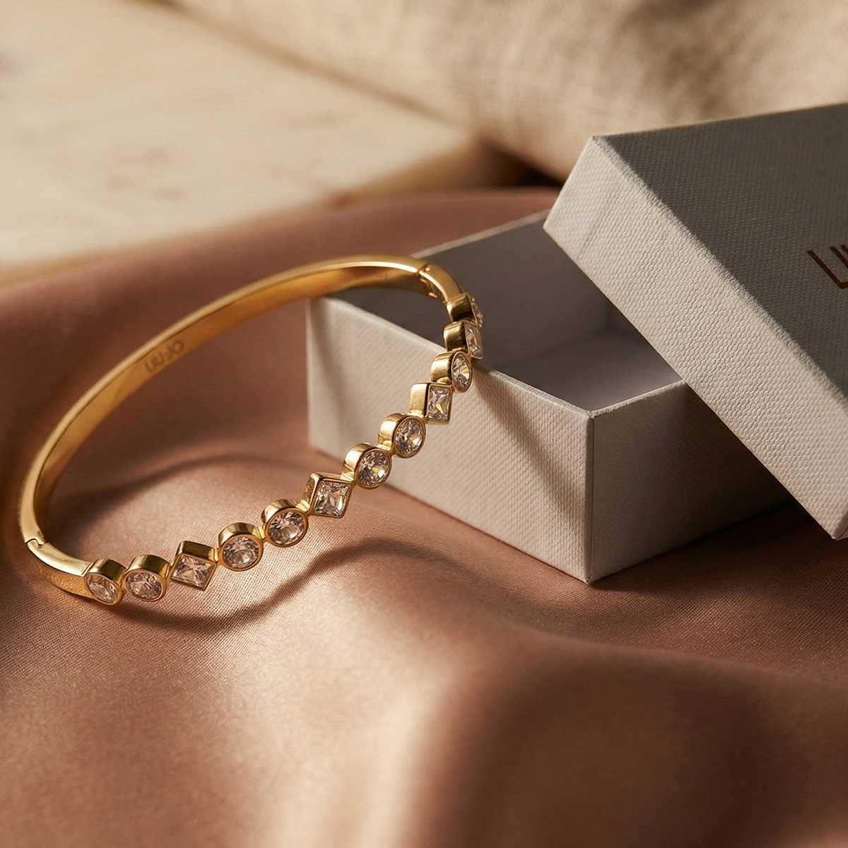 Liu Jo Moon Gold Bracelet - LJ3037
