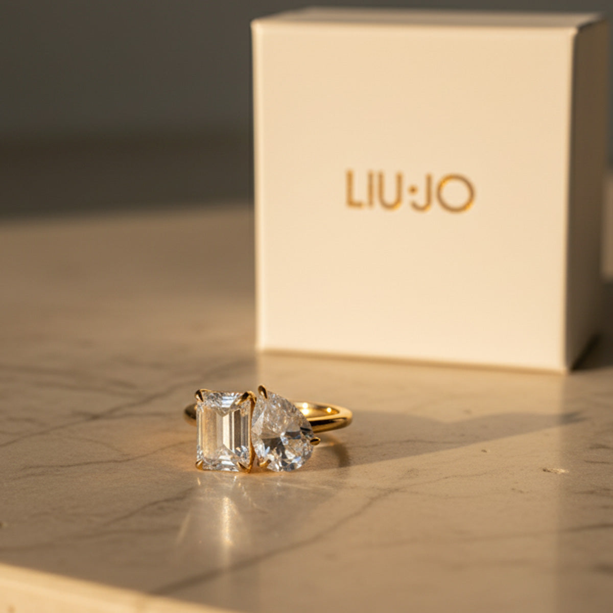Liu Jo white charm gold ring - LJ2550