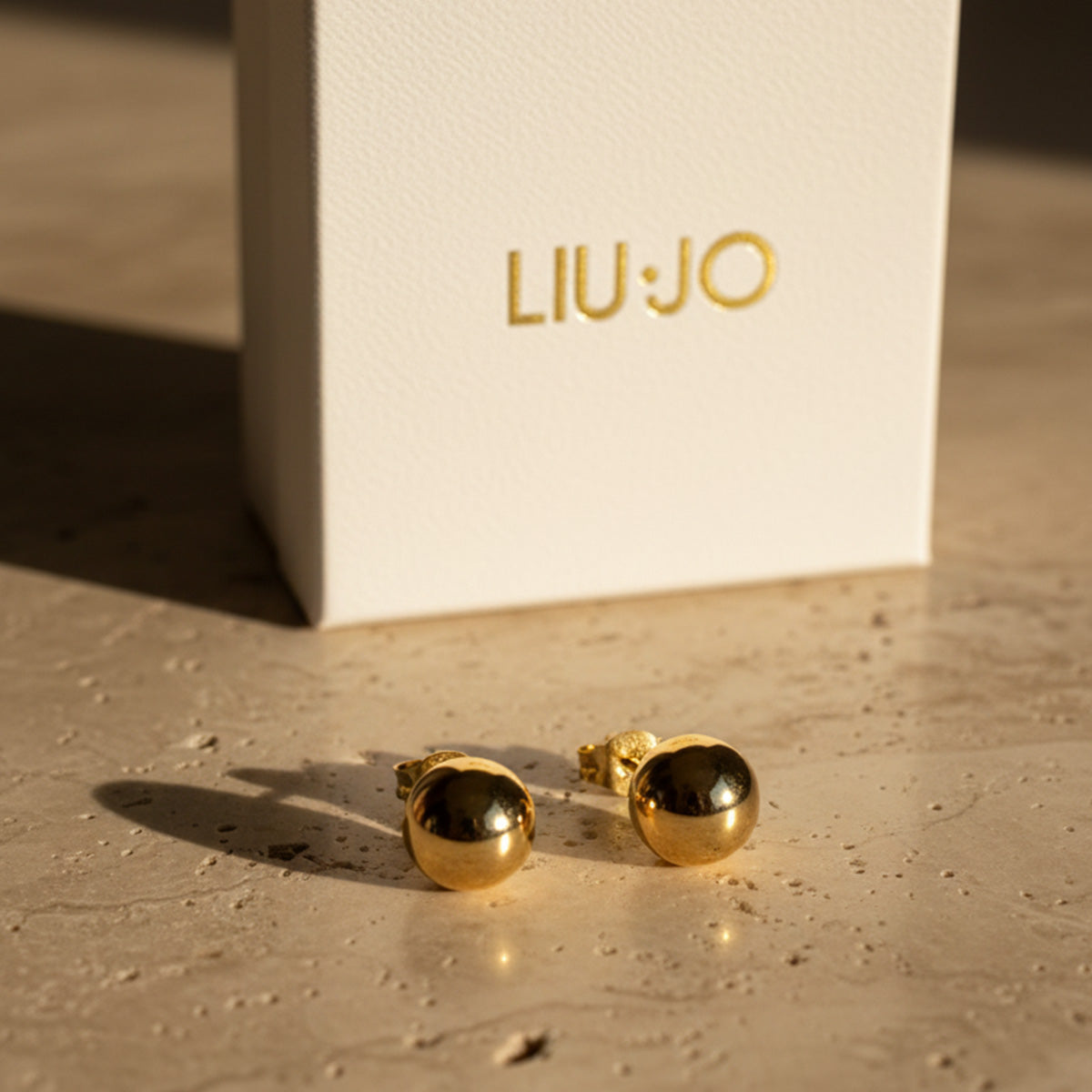 Liu Jo tear drop gold earring - LJ2721
