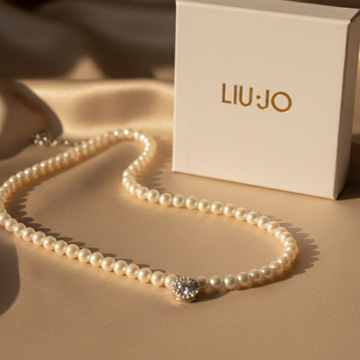 Liu Jo pearl pendent necklace - LJ2579