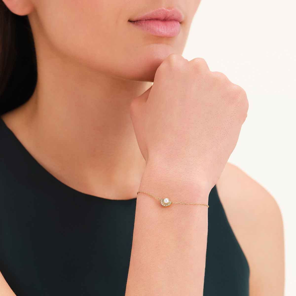Rosefield Modern Pearl Circle Bracelet Gold - JBPCG-J1295