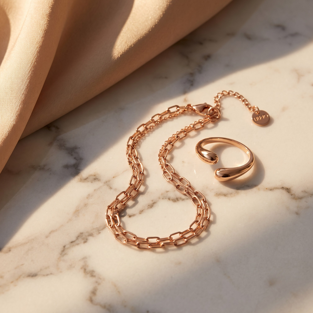 Liu Jo Halo Rosegold Ring + Ivy Rosegold Bracelet