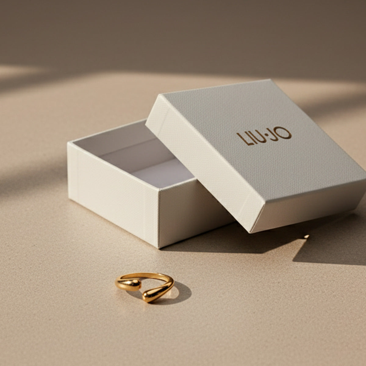 Liu Jo Halo Gold Ring - LJ2387