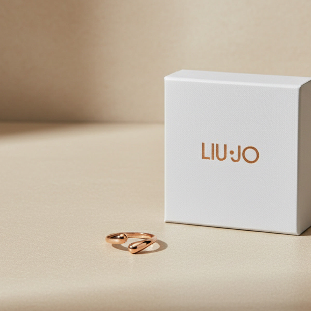Liu Jo Halo Rosegold Ring - LJ2389