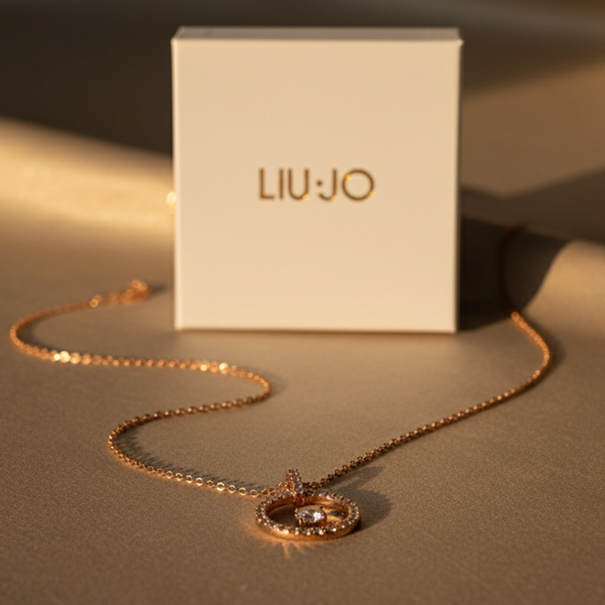 Liu Jo rosegold circle pendant - LJ2524